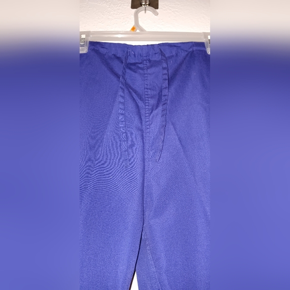 Natural uniforms scrub pants 👖sz Medium. 2 for $20 - Picture 2 of 7